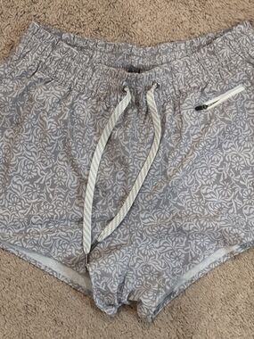 Vuori Light Gray Floral Athletic Drawstring Shorts